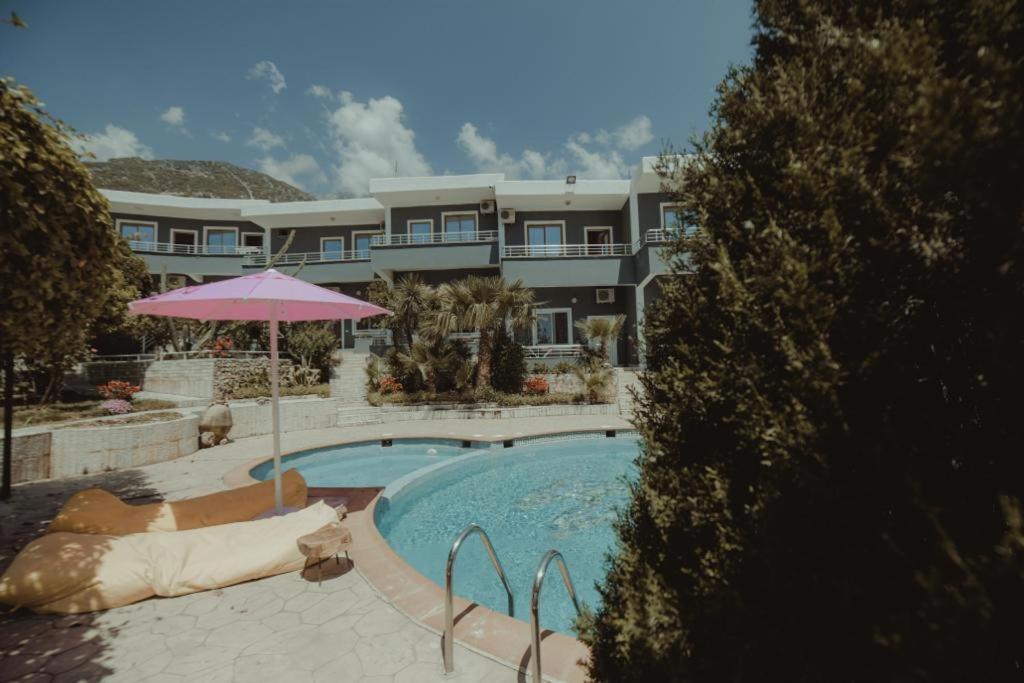 Nonna'S Boutique Hotel Dhermi Exterior photo